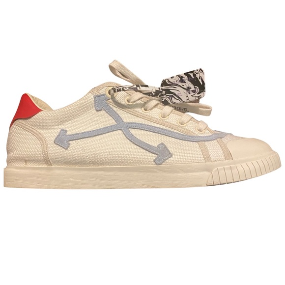 Off-White Vulcanized low-top sneakers - Picture 2 of 13